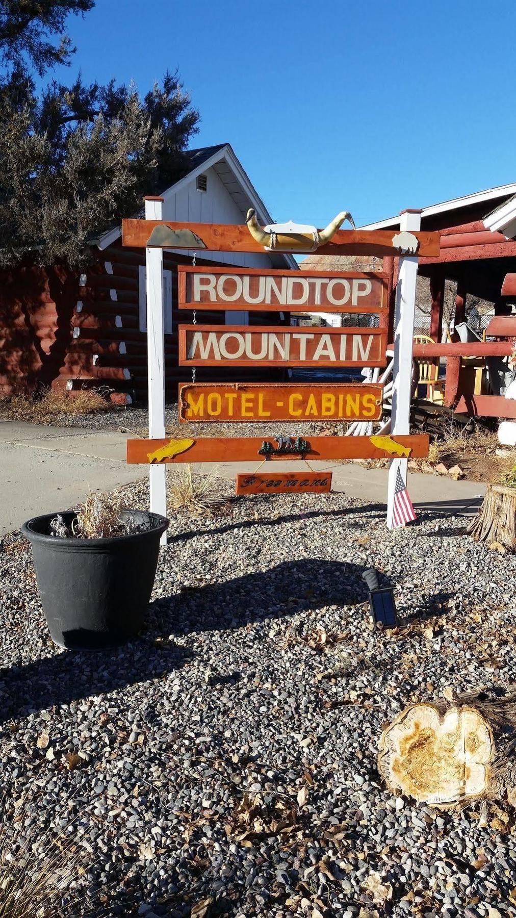 Roundtop Mountain Vista - Cabins And Motel Thermopolis Exterior foto